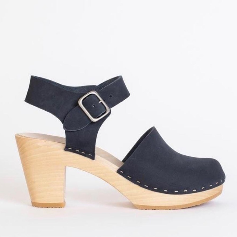 Bryr Emma high heel closed toe clogs in Ink size 7